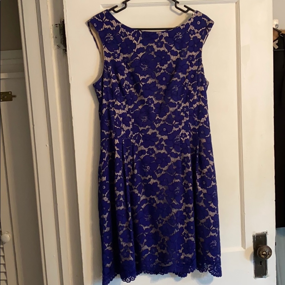 Vince Camuto Dress